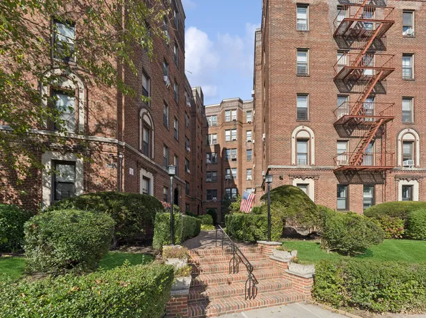 115-25 84th Avenue image 1 of 13