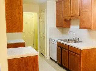 2300 Rising Sun Cv #B, Round Rock, TX 78664