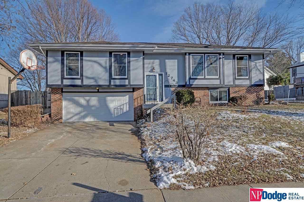 12743 S 38th St, Bellevue, NE 68123 | Zillow