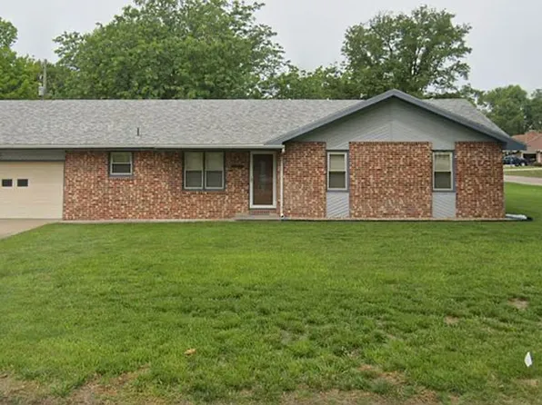 409 S Eagle St, Silver Lake, KS 66539