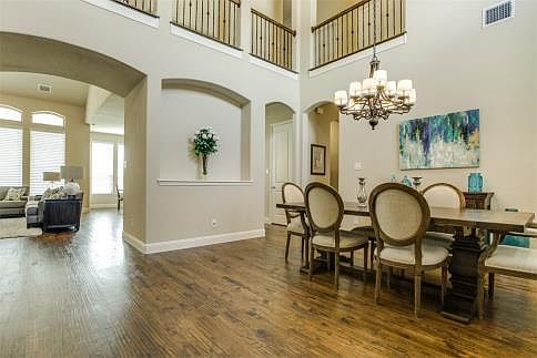 5th image of 4433 Florentine Ln
