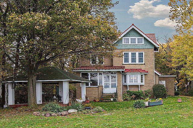 1st image of 31927 Lake Shore Blvd