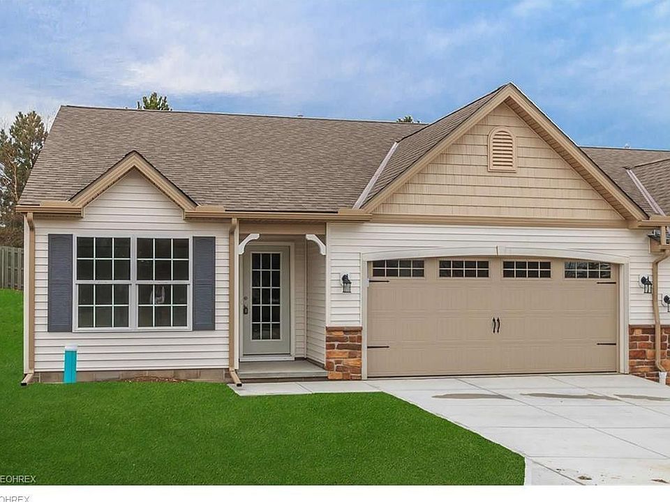 1st image of 319 Lake Breeze Cv Unit 19