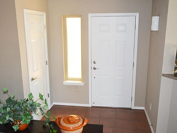 4th image of 2313 Cimarron Dr