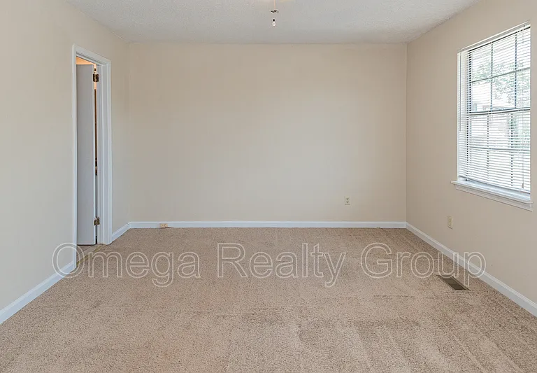 2364 Grayson Valley Cir — Photo 20