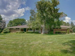 6693 Chestnut Cir, Windsor, WI 53598