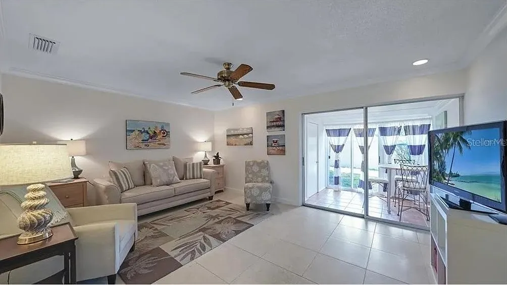 1 bed, 1.0 bath, 663 sqft, $1,495 — Photo 3