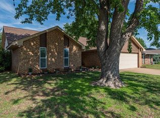 1213 Bluff Creek Dr, Edmond, OK 73012