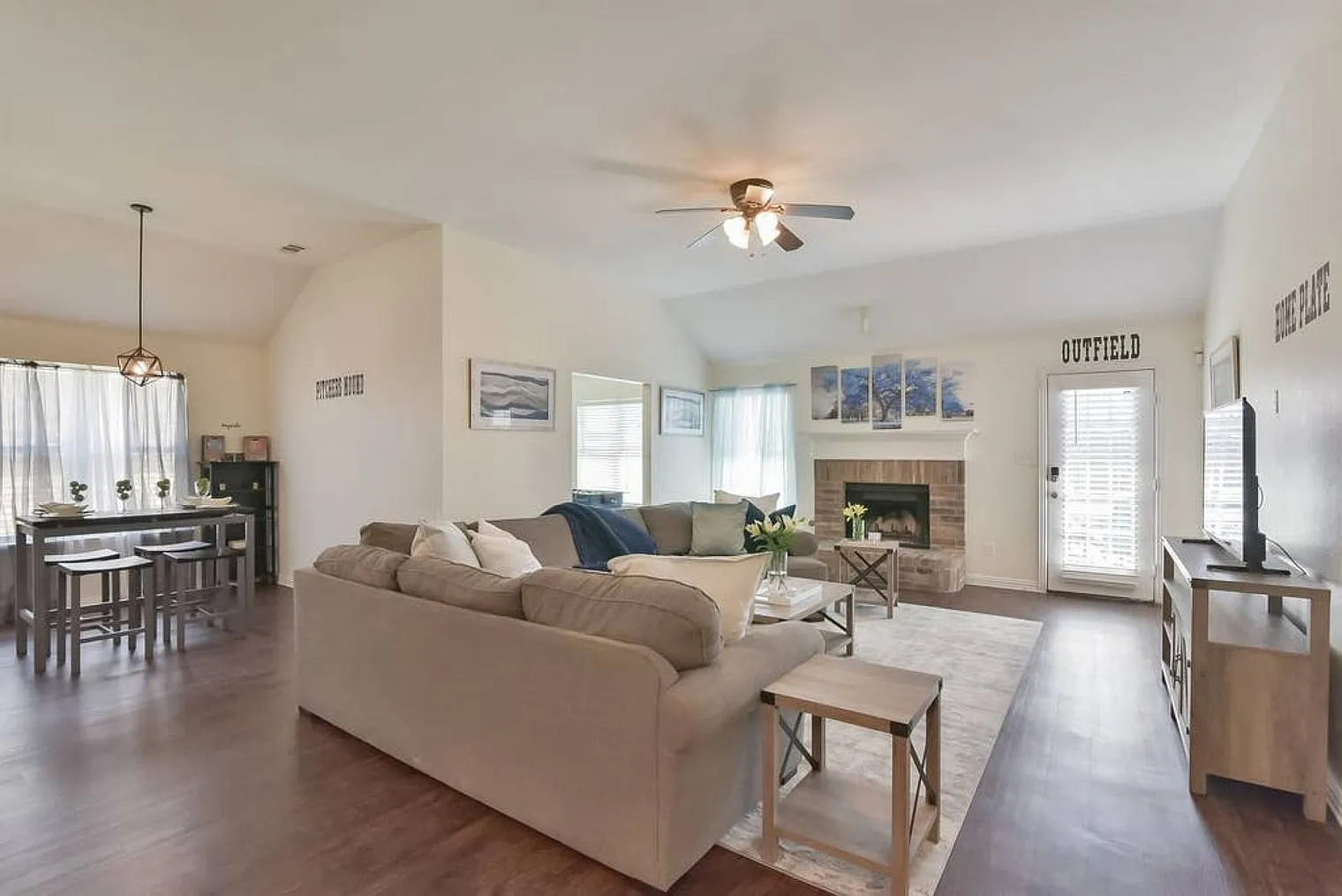 3 bed, 2.0 bath, 1883 sqft, $3,401 — Photo 1