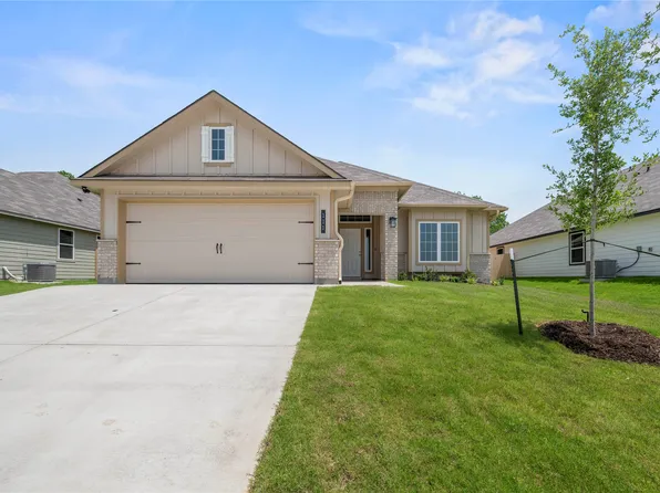 111 Adaline Bnd, McGregor, TX 76657