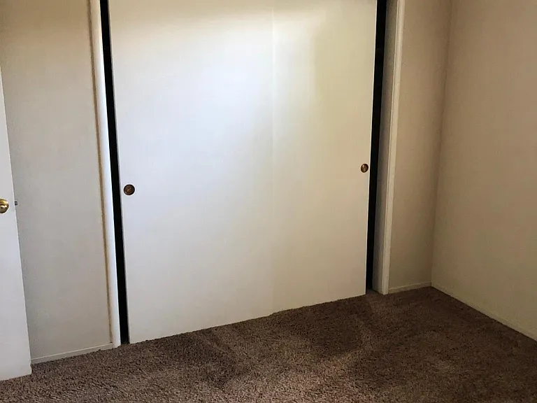 1103 S Ham Ln — Photo 11