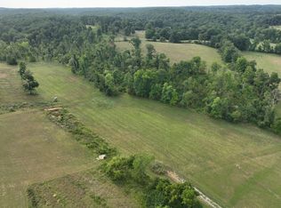 1047 E Piney Rd, Dickson, TN 37055