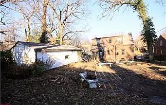 5th image of 8406 Knollwood Dr