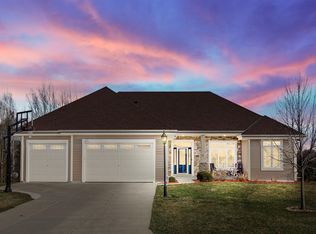 N42W22631 Cabot Ct, Pewaukee, WI 53072