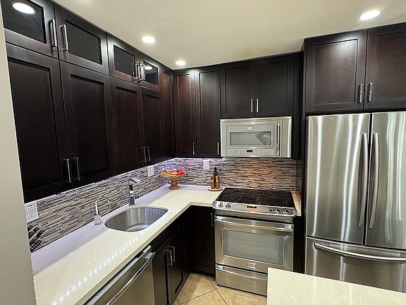 3rd image of 2970 NE 16th Ave APT B107