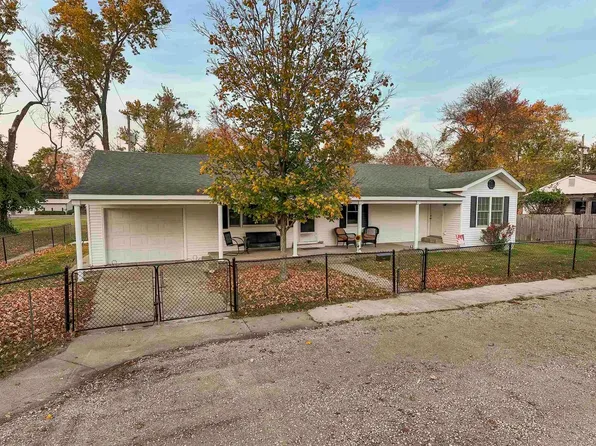 1112 W Concord St, Marion, IL 62959