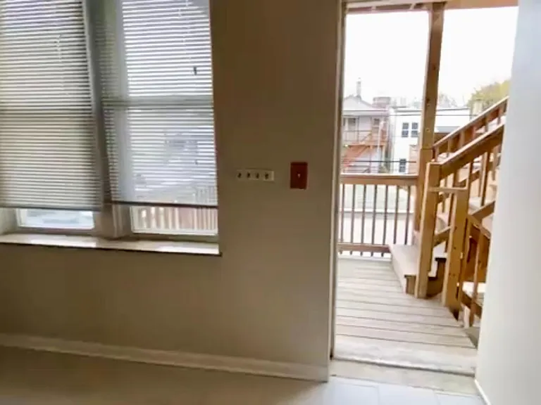 2641 W Haddon Ave #2R — Photo 10
