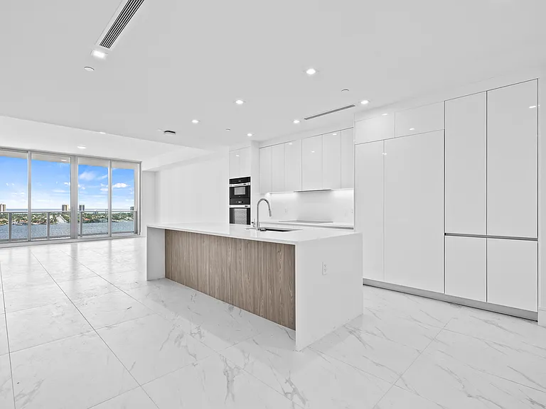 220 Lake Shore Dr #1608 — Photo 10