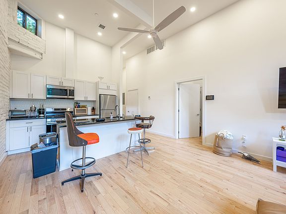 4th image of 185 Chauncey St #1R