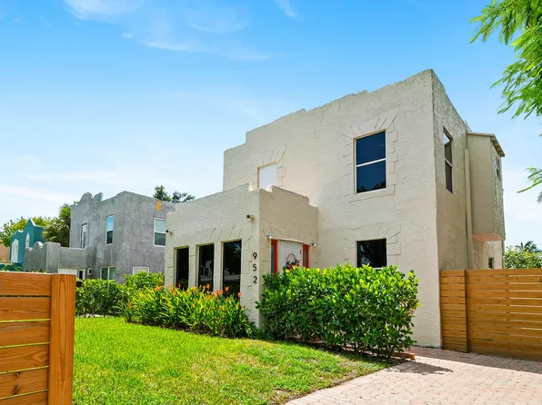 952 39th Court, West Palm Beach, FL 33407