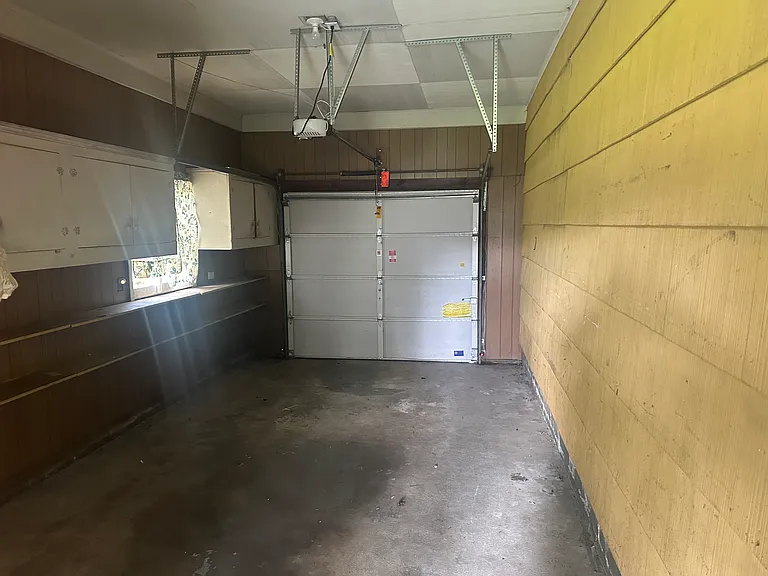 2516 Newport Ave — Photo 9