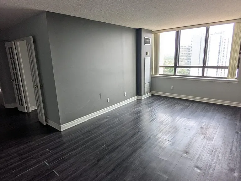 55 Bamburgh Cir #1608 — Photo 2