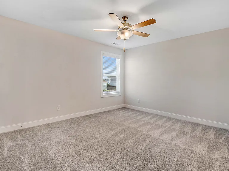 105 Salmon Ln — Photo 15