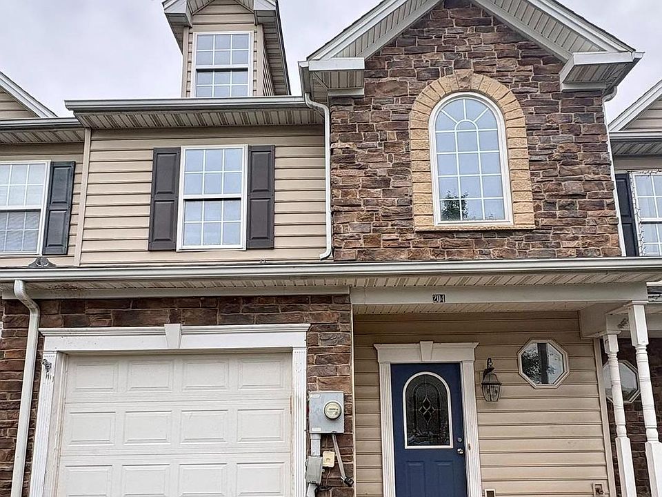 1st image of 204 Whitley Dr
