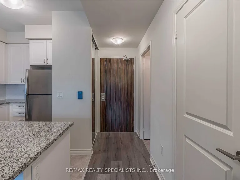 349 Rathburn Rd W #202 — Photo 2