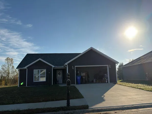 324 Wabash Cir, Chandler, IN 47610