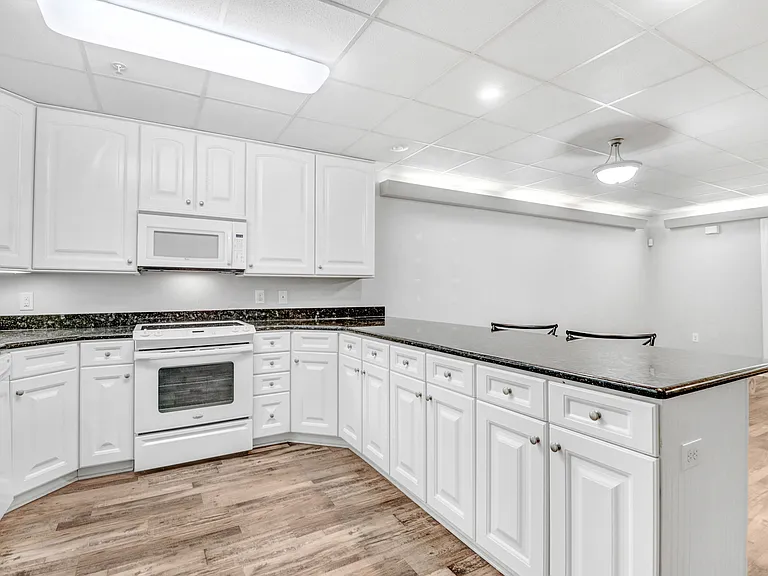 118 W Mulberry St #C — Photo 6