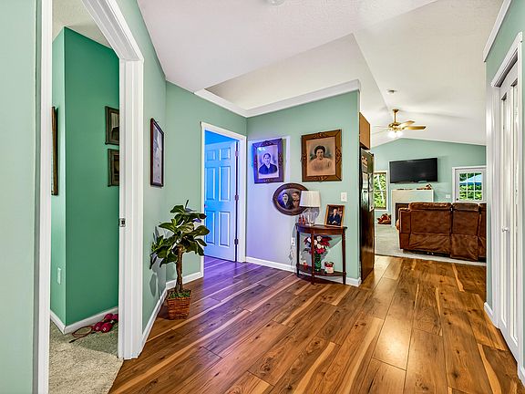 5th image of 3125 Stratford St