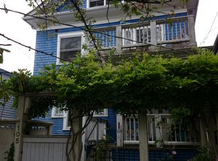 105 14th Ave E, Seattle, WA 98112