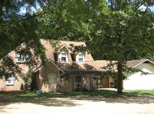 59 Cross Creek Rd, Hattiesburg, MS 39402