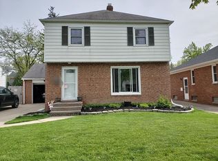 10205 Beaconsfield Dr, Parma Heights, OH 44130