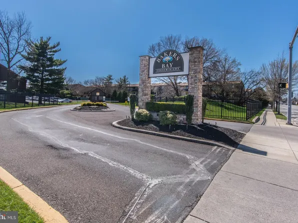 5100 Convent Ln APT 110, Philadelphia, PA 19114