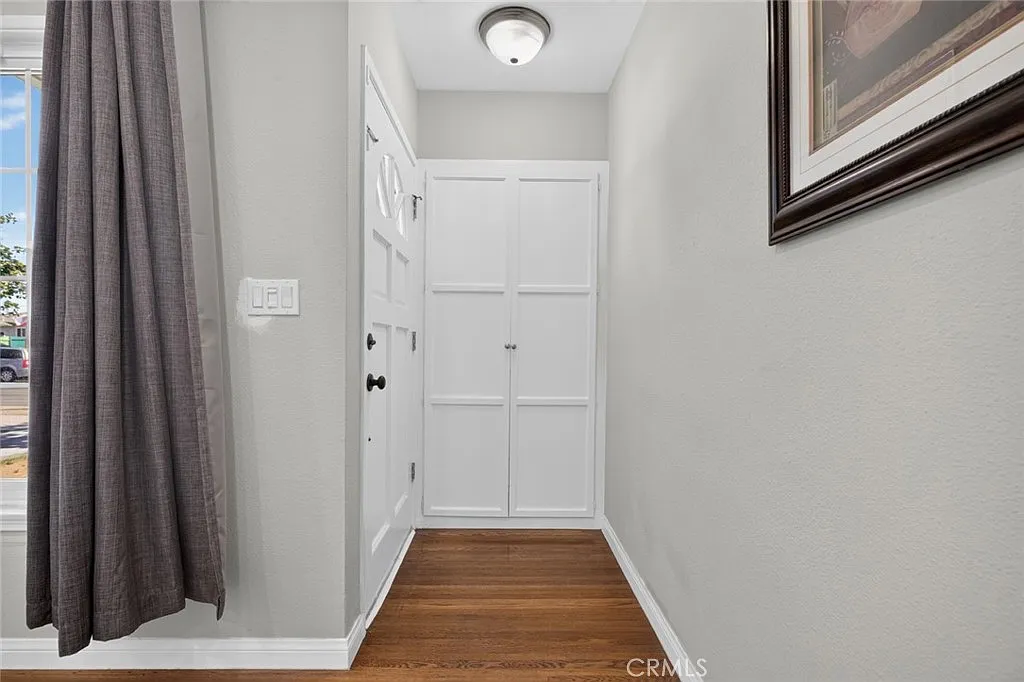 3 bed, 1450 sqft, $3,800 — Photo 3