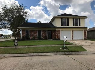 2001 Portola Via, Harvey, LA 70058