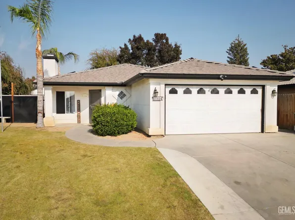 10404 Iroquois Ln, Bakersfield, CA 93312