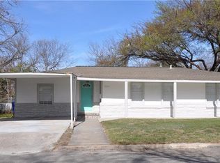 2304 Dartmore St, Brownwood, TX 76801