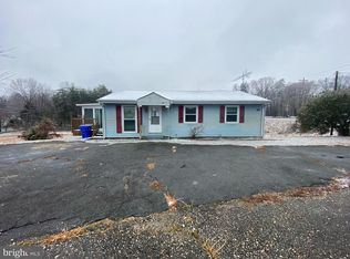 8800 Penns Hill Rd, La Plata, MD 20646