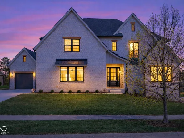 1713 Deer Creek Way, Columbus, IN 47201
