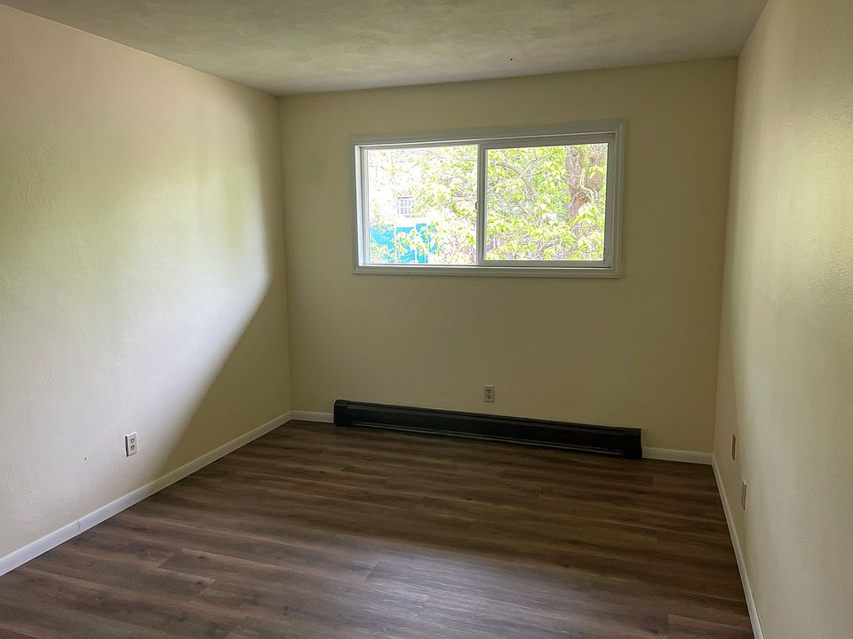 18 N. Broadway St. 18 Broadway St Edgerton WI Zillow