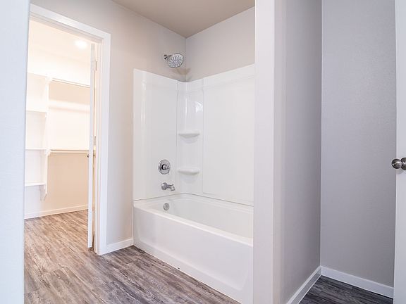 4th image of 1926 Langford Ave #B