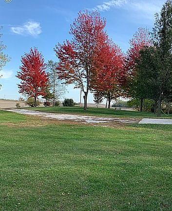 3rd image of 14889 Voyager Rd