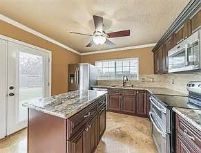 23802 Griffin House Ln — Photo 2