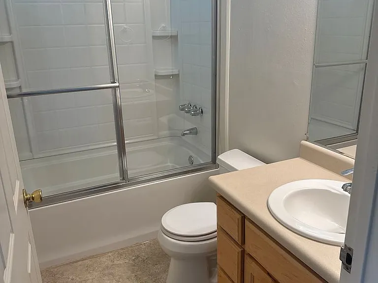314 N Cloverdale Blvd — Photo 6