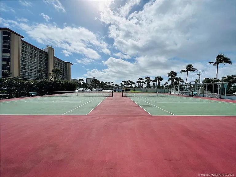 10600 S Ocean Dr #701 — Photo 81