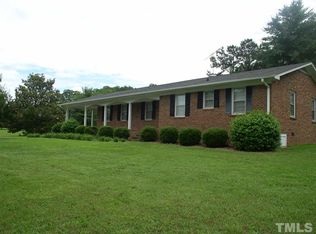 745 Coopers Grove Rd, Henderson, NC 27537