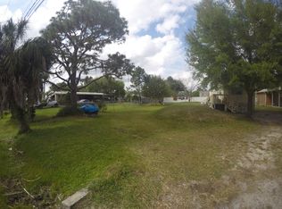 2215 Universal Dr, Ruskin, FL 33570